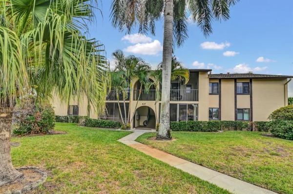Pine Ridge South 4, 427 Pine Glen Ln #A-1, Greenacres, Florida 33463, image 1