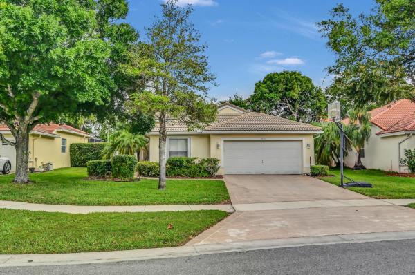 Las Colinas Village, 5914 Las Colinas Cir, Lake Worth Beach, Florida 33463, image 1