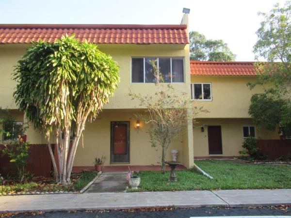 Boca Terrace, 896 SW 9th Street Cir #14, Boca Raton, Florida 33486, image 1