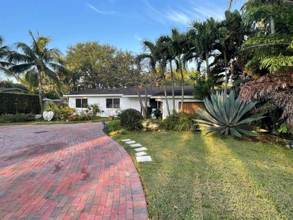 University Park Country Club Estates, 7 Polo Cir, Boca Raton, Florida 33431, image 1