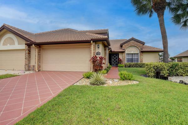 Hampton At Aberdeen, 7247 Sweetbay Ct, Boynton Beach, Florida 33472, image 1