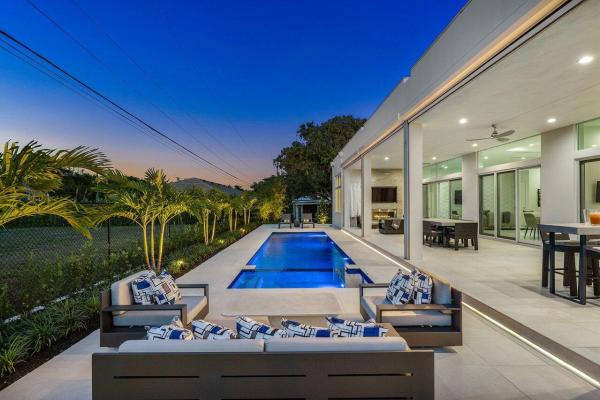 Hypoluxo Island, 823 W Oyster Ln, Lantana, Florida 33462, image 1