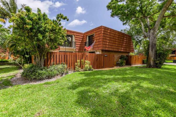 Spanish Wells, 3109 San Clara Dr #9c, Delray Beach, Florida 33445, image 1