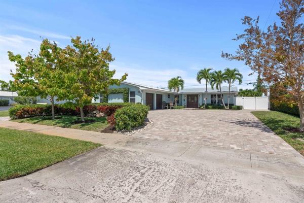 Yacht Club, 107 Dory Rd, North Palm Beach, Florida 33408, image 1
