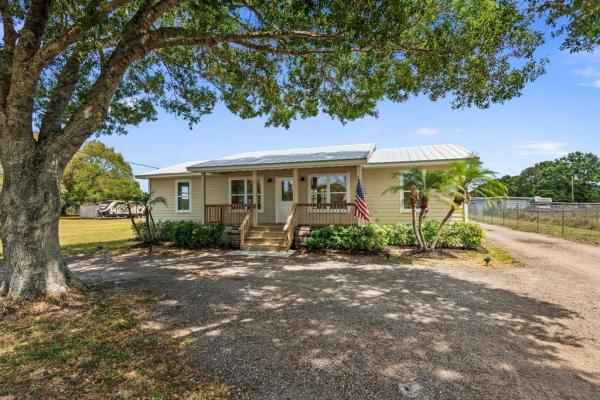 West Fort Pierce Estates, 410 Emerald Ave, Fort Pierce, Florida 34945, image 1