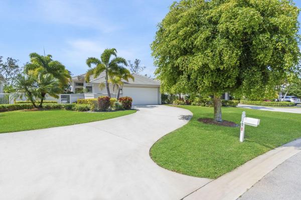 Fairview Of Atlantis, 189 Orange Tree Dr, Atlantis, Florida 33462, image 1