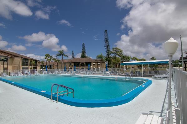 Pine Ridge 3, 325 Pine Ridge Cir #A-2, Greenacres, Florida 33463, image 2