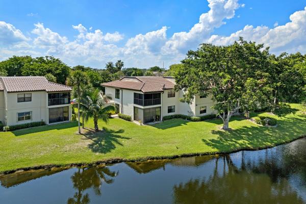 Glades Of Boca Lago, 21757 Arriba Real, Boca Raton, Florida 33433, image 3