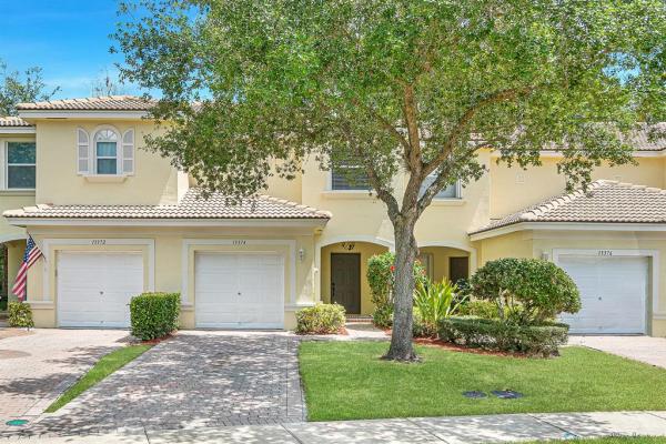 Georgian Courts, 13374 Georgian Ct, Wellington, Florida 33414, image 1