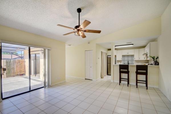 Lake Pine Estates, 4781 Sunny Palm Cir #B, West Palm Beach, Florida 33415, image 2