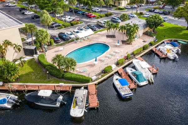 Boca Bayou, 6 Royal Palm Way #408, Boca Raton, Florida 33432, image 3