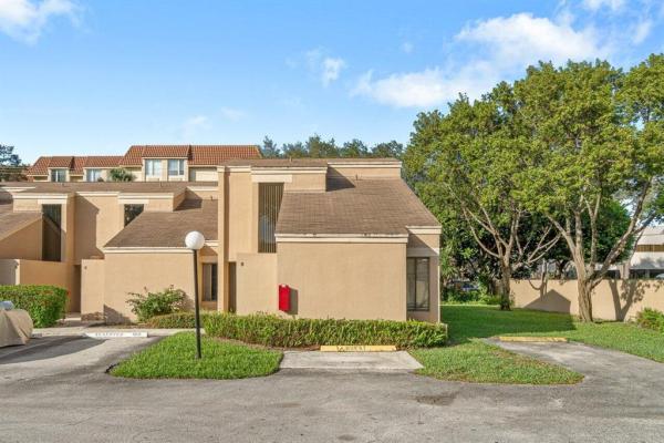 Boca Village, 1089 NW 13th St #9, Boca Raton, Florida 33486, image 1