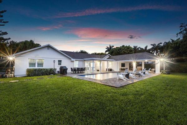 Pine Tree Golf Club, 4549 St Andrews Dr, Boynton Beach, Florida 33436, image 1