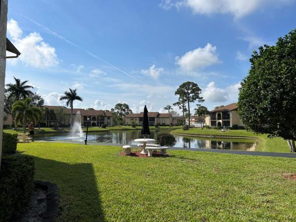 Pine Ridge South 2, 227 Pine Hov Cir #D-1, Greenacres, Florida 33463, image 1