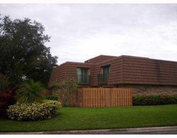 Camelot Gardens, 2575 Lakeview Ct, Cooper City, Florida 33026, image 1