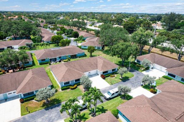Bent Tree Villas East, 9765 Parkinsonia Tree Trl #B, Boynton Beach, Florida 33436, image 2