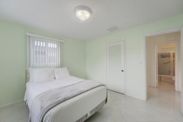Central Park, 116 SE 13th Ave, Boynton Beach, Florida 33435, image 1