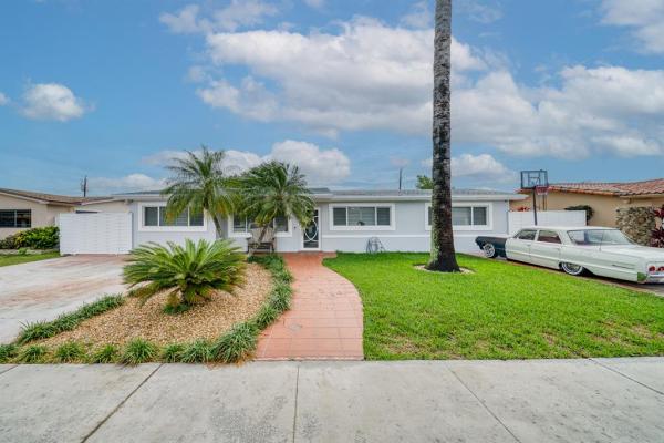 Palm Springs Lakes, 7877 W 14th Ct, Hialeah, Florida 33014, image 1