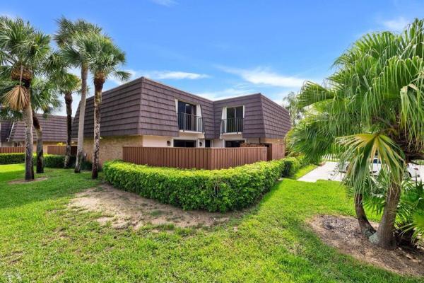 The Lakes At The Bluffs, 1804 18th Ct, Jupiter, Florida 33477, image 1