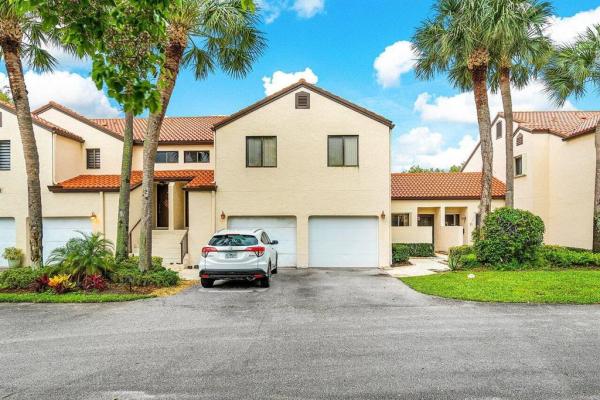 South Lake At Dos Lagos, 21 Via De Casas Sur #102, Boynton Beach, Florida 33426, image 1