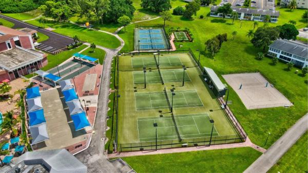 Newport, 3114 Newport U, Deerfield Beach, Florida 33442, image 2