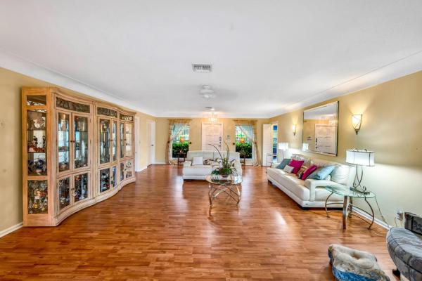 Spanish River Land, 700 Valencia Dr, Boca Raton, Florida 33432, image 1