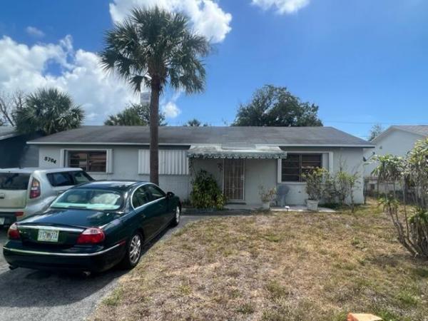 Mangonia Hills, 5704 Elmwood St, Mangonia Park, Florida 33407, image 1
