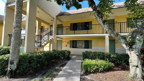 Meadows On The Green, 802 Meadows Cir, Boynton Beach, Florida 33436, image 1