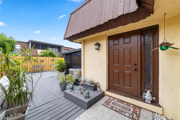 Cedar Gardens Townhouses, 3552 Gardens East Dr #B, Palm Beach Gardens, Florida 33410, image 1