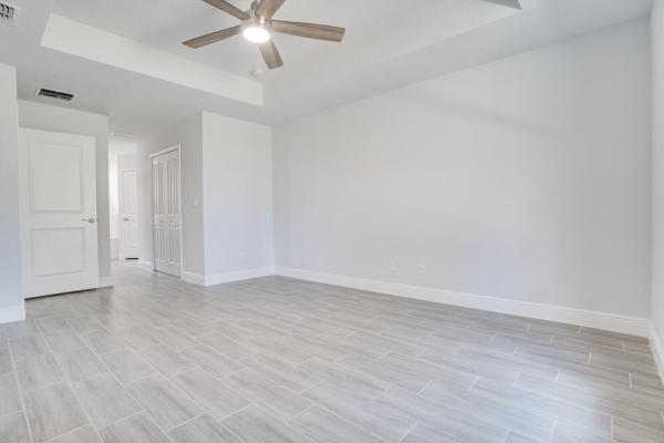 Southbend Lakes Estates, 520 SE Cliff Rd, Port St. Lucie, Florida 34983, image 2