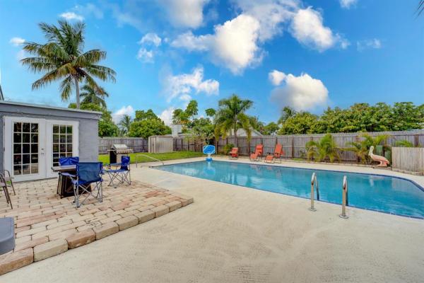 Seacrest Estates, 171 SE 27th Way, Boynton Beach, Florida 33435, image 1