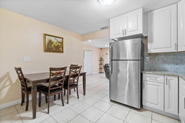Palm Beach Villas, 5981 S 38th Ct, Greenacres, Florida 33463, image 1