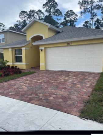 Morningside Palm Breezes Club, 9561 Seaspray Dr, Fort Pierce, Florida 34945, image 1