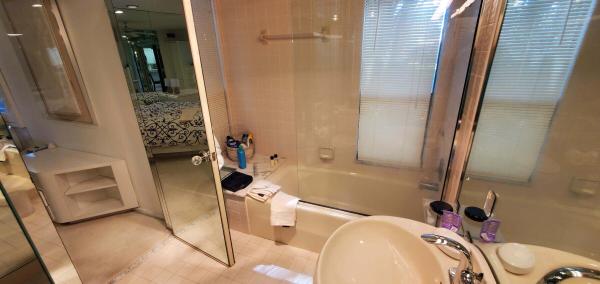 Plantation Colony At Boca West Country Club, 7095 Rain Forest Dr, Boca Raton, Florida 33434, image 3