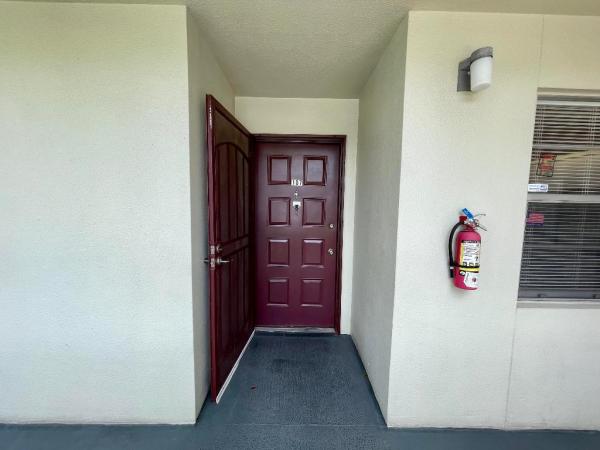 Hawthorne At Century Village, 12950 SW 13th St #107D, Pembroke Pines, Florida 33027, image 1