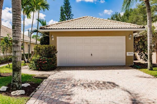 Palm Beach Bath & Tennis, 5215 Grande Palm Cir, Delray Beach, Florida 33484, image 1