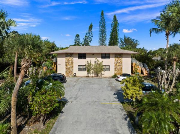 Avanti Ocean Apartments, 2504 Atlantic Beach Blvd #2b, Fort Pierce, Florida 34949, image 2