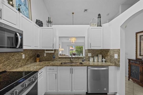 Floral Lakes, 6063 Floral Lakes Dr, Delray Beach, Florida 33484, image 2