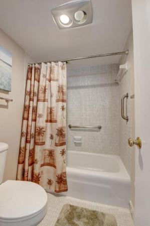 Boca Bayou, 6 Royal Palm Way #305, Boca Raton, Florida 33432, image 2