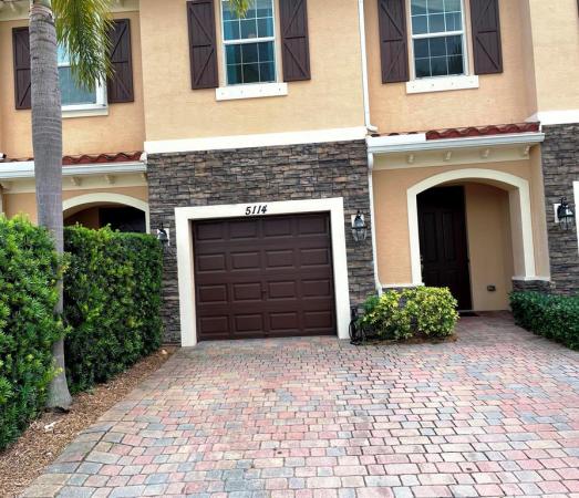 Charleston Commons, 5114 Ashley River Rd, West Palm Beach, Florida 33417, image 1