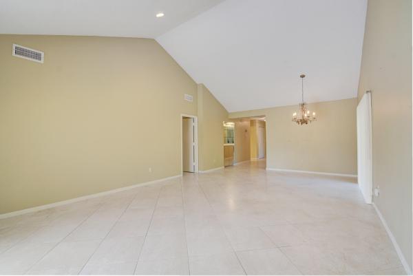 Glades Of Boca Lago, 21935 Arriba Real, Boca Raton, Florida 33433, image 2