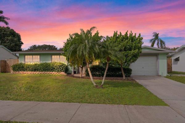Penn Park, 413 Philadelphia Dr, Jupiter, Florida 33458, image 1
