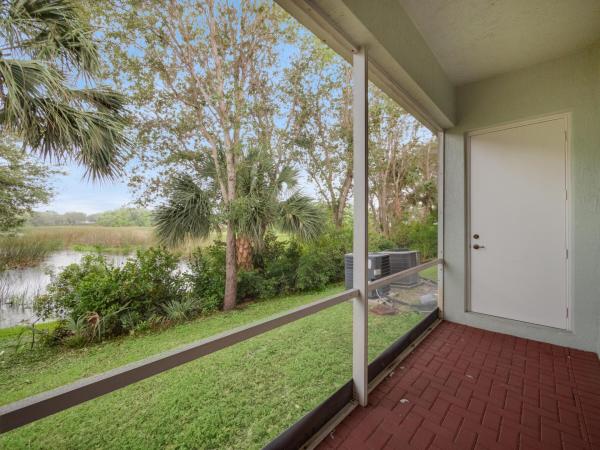 Thousand Oaks, 2227 Oakmont Dr, Riviera Beach, Florida 33404, image 2