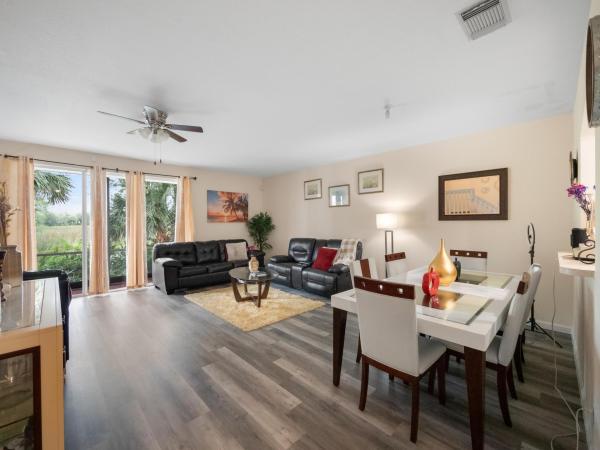 Thousand Oaks, 2227 Oakmont Dr, Riviera Beach, Florida 33404, image 1
