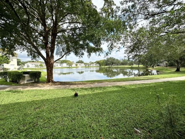 The Charter Club Of Palm Beach, 225 Foxtail Dr #E, Greenacres, Florida 33415, image 2