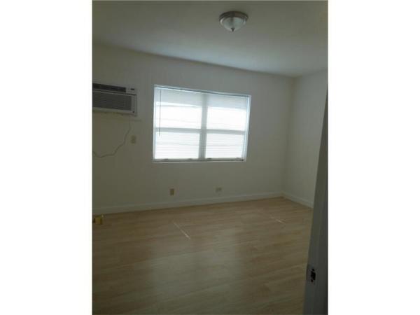 Pleasant Heights, 1172 W 34th St, Riviera Beach, Florida 33404, image 1