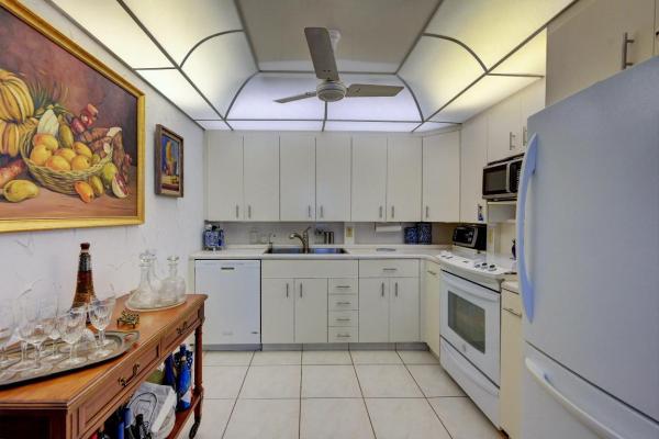 Newcastle At Century Village, 2049 Newcastle C, Boca Raton, Florida 33434, image 3