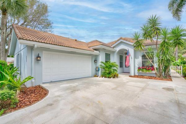 The Hamptons At Maplewood, 200 Hampton Cir, Jupiter, Florida 33458, image 1