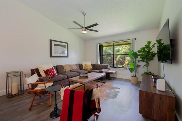 Sheffield Woods At Wellington, 13025 Northshire Trl #11, Wellington, Florida 33414, image 1