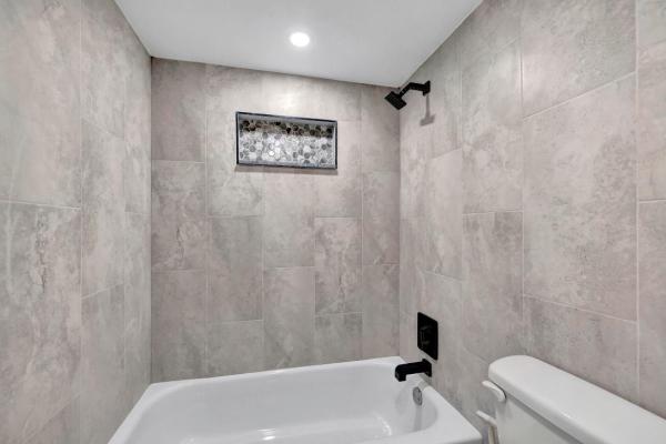 Casa La Quinta, 2840 NE 14th Street Cswy #108A, Pompano Beach, Florida 33062, image 1